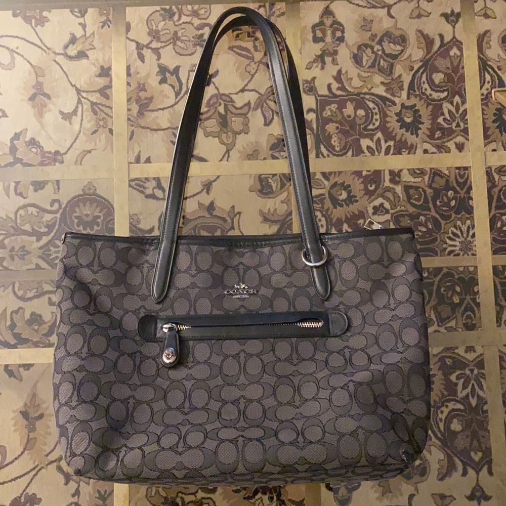 Coach Signature Tote!